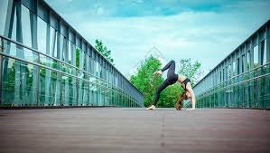 云顶之弈14.24版本更新三位奥术传奇回归，6费超强单位引领新战潮