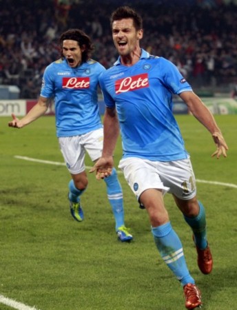 努力工作 努力工作